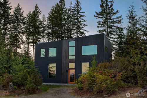 35951 Ne 91st Way, Carnation, WA, 98014-6891 | Card Image
