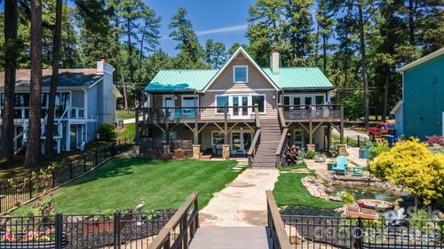 20919 Island Forest Dr, Cornelius, NC, 28031-7101 | Card Image