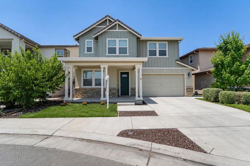 18173 Broadwell Ct, Lathrop, CA, 95330-8301 | Card Image