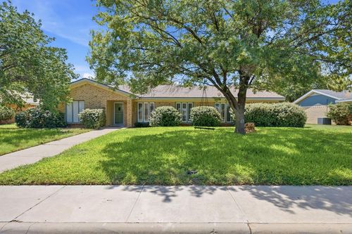 2805 Haynes Dr, Midland, TX, 79705-4210 | Card Image