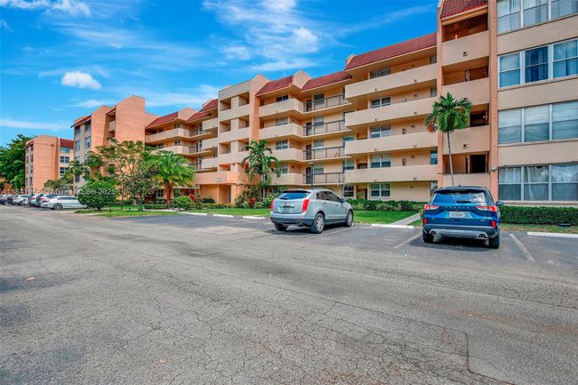 APT-461 - 3651 Environ Blvd, Condo with 2 bedrooms, 2 bathrooms and null parking in Lauderhill FL | Image 34