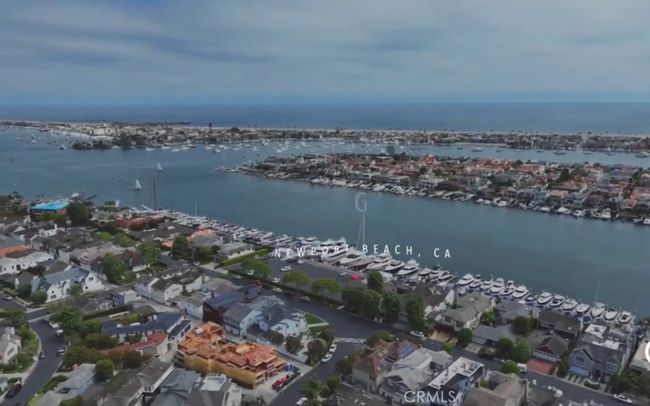 411 Snug Harbor Rd, House other with 5 bedrooms, 5 bathrooms and 3 parking in Newport Beach CA | Image 56