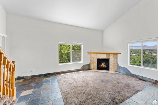 739 W Jefferson Ln, Condo with 3 bedrooms, 2 bathrooms and 2 parking in Sandy UT | Image 5
