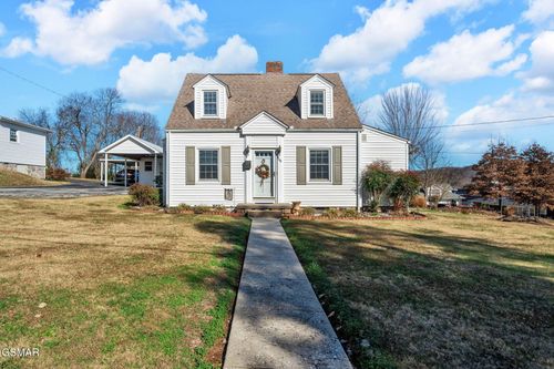 548 5th St, Newport, TN, 37821-3721 | Card Image