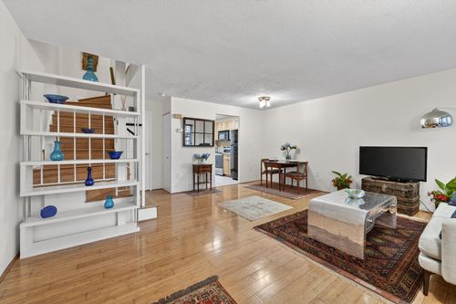 r-1107 Harvard St Nw, WASHINGTON, DC, 20009-7957 | Card Image
