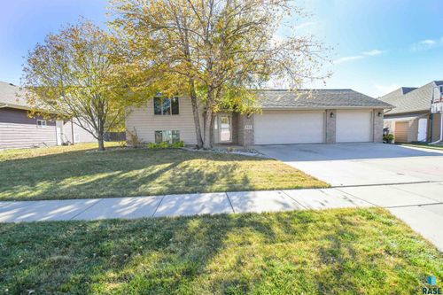 905 E Ryan Dr Drive, Tea, SD, 57064 | Card Image