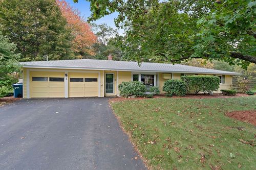 26 Wentworth Rd, Canton, MA, 02021-1644 | Card Image