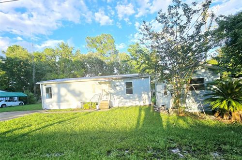 208 Pine Tree Trl, Crescent City, FL, 32112-4320 | Card Image