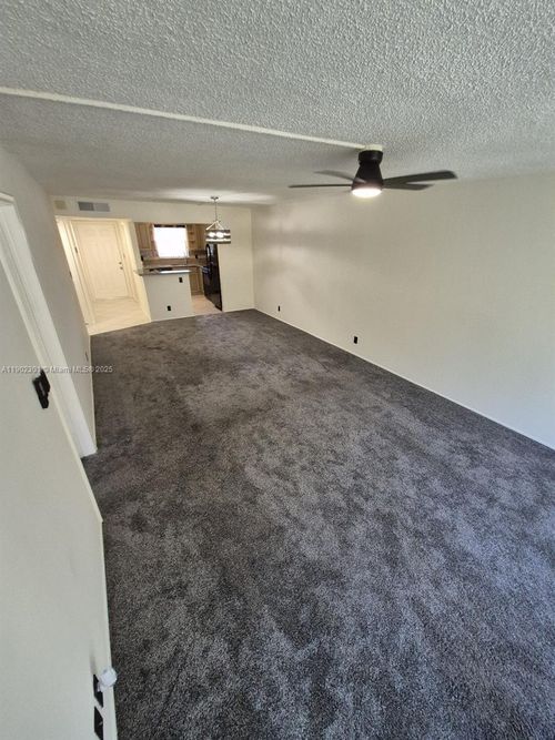 apt-201a-5100 Sw 64th Ave, Davie, FL, 33314-5220 | Card Image
