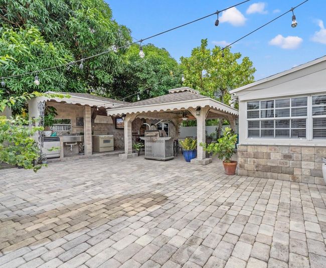 6800 Sw 26 Th St, House other with 2 bedrooms, 3 bathrooms and null parking in Miramar FL | Image 18