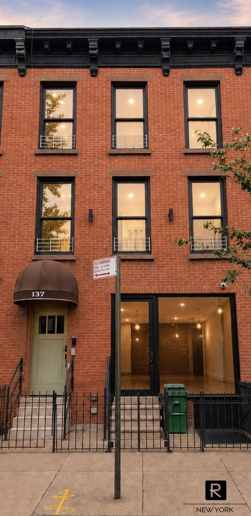 137 Nevins St, Brooklyn, NY, 11217-2313 | Card Image
