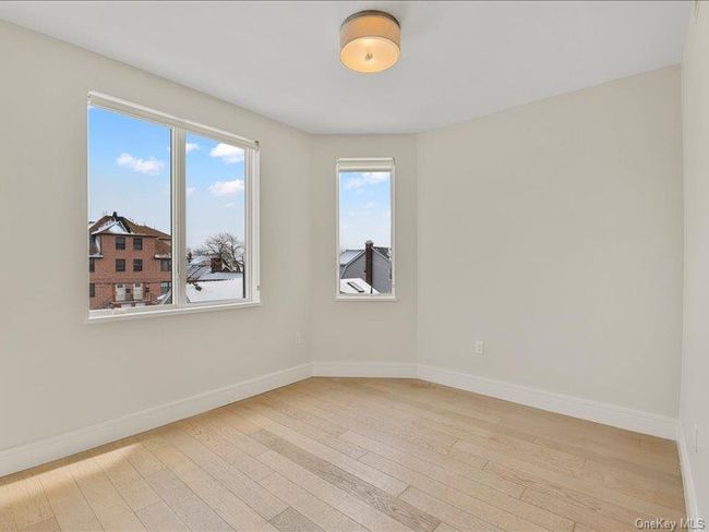 156 Beach 5 Th St, Home with 0 bedrooms, 1 bathrooms and null parking in Far Rockaway NY | Image 34