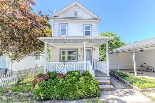 31 Reynshanhurst St, Carbondale, PA, 18407-2135 | Card Image