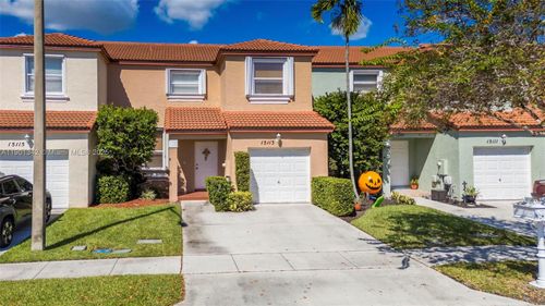 15113 Nw 8th St, Pembroke Pines, FL, 33028-1857 | Card Image