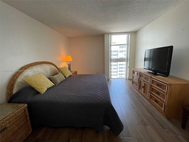 APT-2705 - 1370 S Ocean Blvd, Condo with 2 bedrooms, 2 bathrooms and null parking in Pompano Beach FL | Image 22