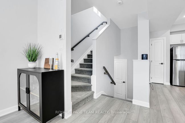 908 Lixnaw Crt, House attached with 2 bedrooms, 2 bathrooms and 2 parking in Nepean ON | Image 20