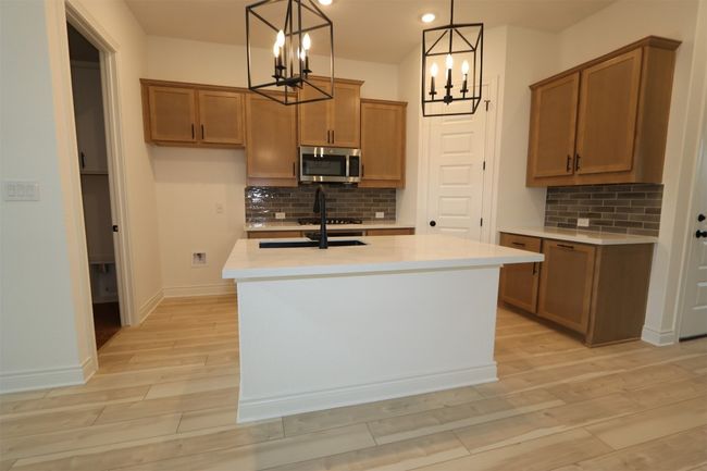 967 N Roger Hanks Pkwy, House other with 4 bedrooms, 3 bathrooms and 4 parking in Dripping Springs TX | Image 11