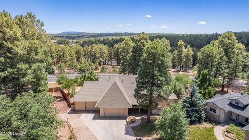 2599 S Cliffview St, Flagstaff, AZ, 86001-2993 | Card Image