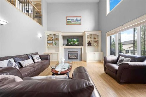 107 Royal Ridge Rise Nw, Calgary, AB, T3G5M1 | Card Image