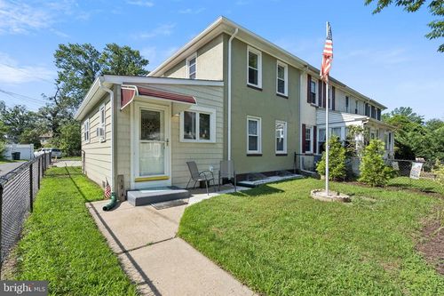 124 Pershing Rd, BROOKLAWN, NJ, 08030-2537 | Card Image