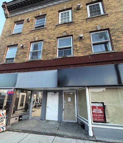 8-30 E Main Street, Middletown, NY, 10940 | Card Image