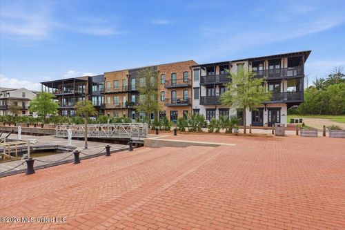 145 Republic St, Madison, MS, 39110-6847 | Card Image
