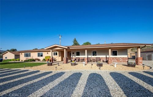 39608 87th St W, Leona Valley, CA, 93551-7413 | Card Image