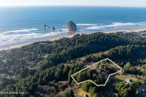 000 Seascape Drive, Cannon Beach, OR, 97110 | Card Image