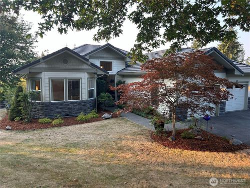 682 Fox Hollow Rd, Sequim, WA, 98382-3879 | Card Image