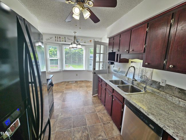 kitchen a | Image 11