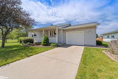 720 S 13th St, Nevada, IA, 50201-2435 | Card Image