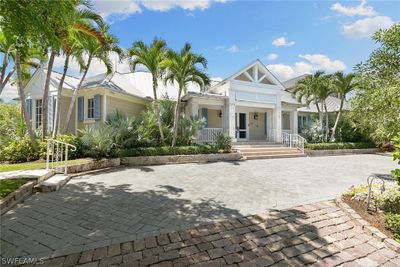 266 15th Avenue S, House other with 3 bedrooms, 3 bathrooms and null parking in Naples FL | Image 1