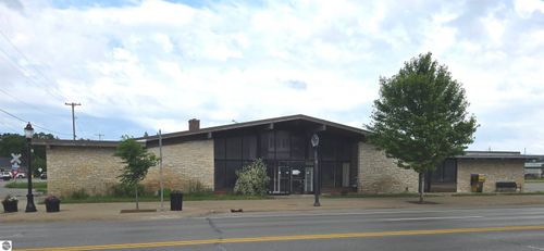 301 S Cedar St, Kalkaska, MI, 49646-5114 | Card Image