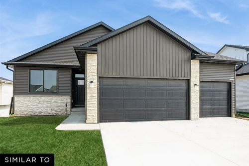 1425 Cedar Street, Waukee, IA, 50263 | Card Image