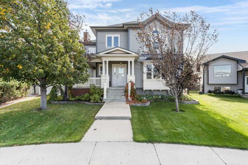 85 Terrace Close Ne, Medicine Hat, AB, T1C2A8 | Card Image