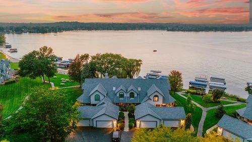 W177S7495 Harbor Circle, Muskego, WI, 53150 | Card Image