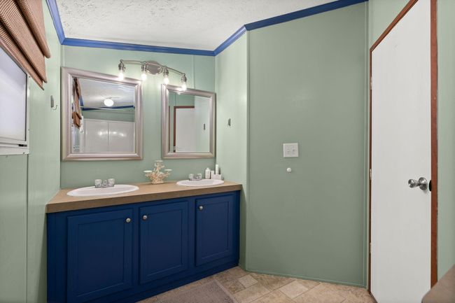 Second Bathroom | Image 15