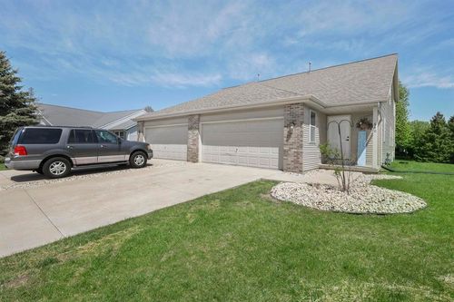 1-640 Tower Dr, Sun Prairie, WI, 53590-4420 | Card Image