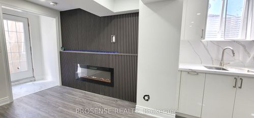 67 Holcomb Terr, Waterdown, ON, L8B1Z8 | Card Image