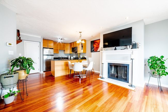 UNIT-46 - 148 Quincy Shore Dr, Condo with 2 bedrooms, 3 bathrooms and 2 parking in Quincy MA | Image 6