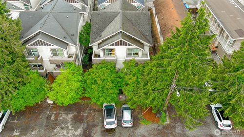 b-10309 Midvale Ave N, Seattle, WA, 98133-9415 | Card Image