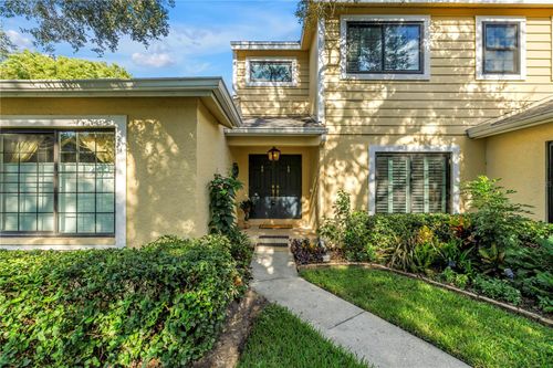 868 Glades Ct Ne, St Petersburg, FL, 33702-2780 | Card Image