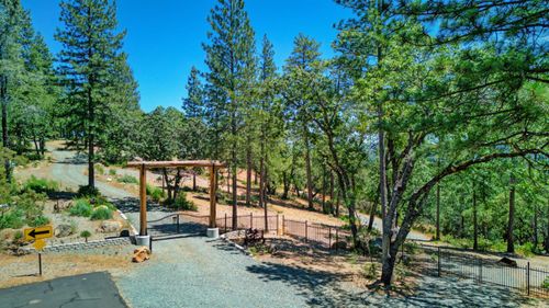 17200 Mountain View Dr, Applegate, CA, 95703 | Card Image
