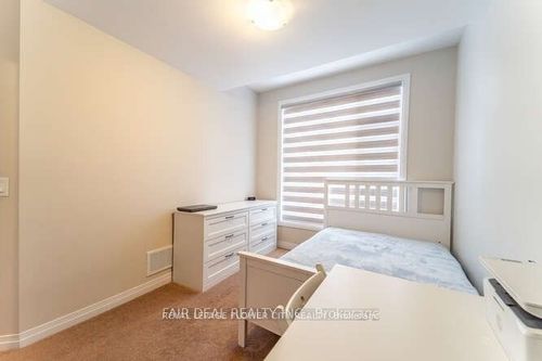 1118 Edinburgh Dr, Woodstock, ON, N4T0M2 | Card Image