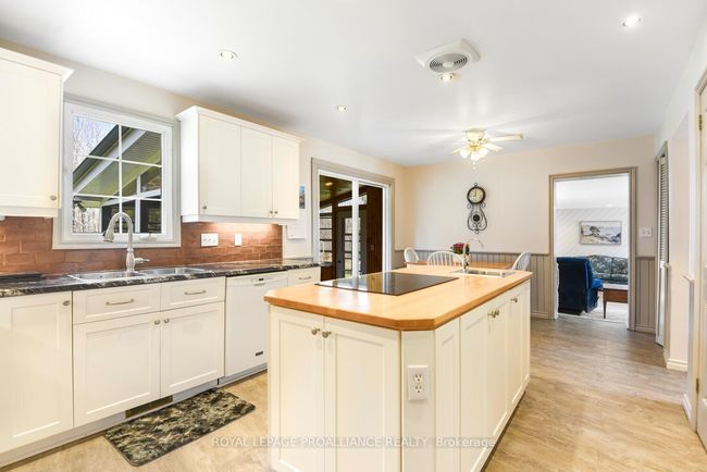 28 Hard Island Rd, House other with 4 bedrooms, 3 bathrooms and 6 parking in Athens ON | Image 10