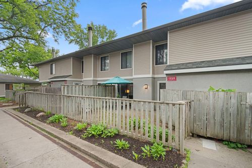1259 Landmark Trl S, Hopkins, MN, 55343-7993 | Card Image