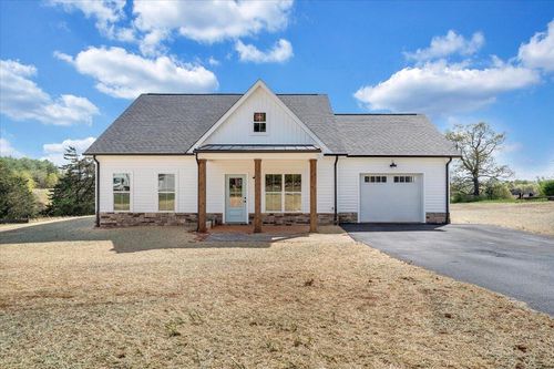 S2L3 Burnt Chimney Rd, Wirtz, VA, 24184 | Card Image