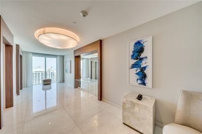 2302 - 551 N Fort Lauderdale Beach Blvd, Condo with 1 bedrooms, 1 bathrooms and null parking in Fort Lauderdale FL | Image 2