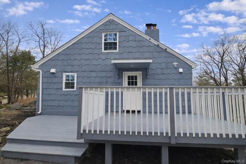 35 Avon Rd, Lake Peekskill, NY, 10537-1532 | Card Image