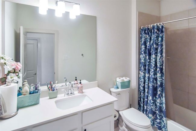 2252 Local Rebel Loop, Townhouse with 3 bedrooms, 3 bathrooms and 2 parking in Leander TX | Image 17